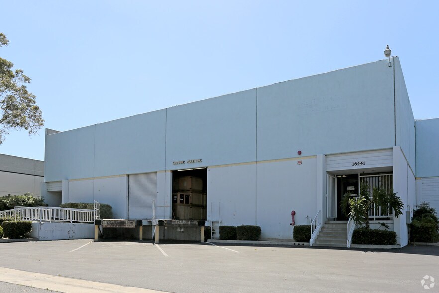 More Photos Of 16417-16441 Berwyn Rd, Cerritos Warehouse For Lease