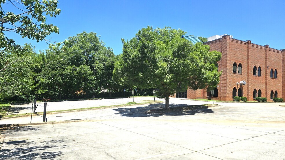 More Photos Of 395 Chamberlain St SE, Atlanta Specialty For Sale