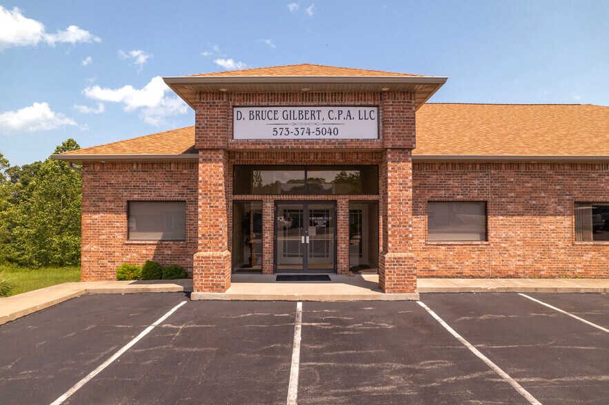 More Photos Of 162 Missouri Blvd, Gravois Mills Medical For Sale