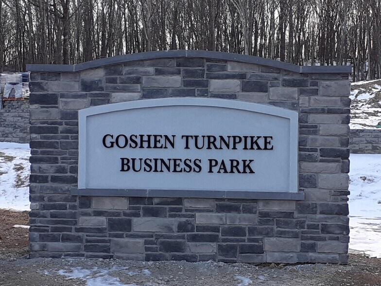 More Photos Of 1 Distribution Dr, Bloomingburg Warehouse For Lease