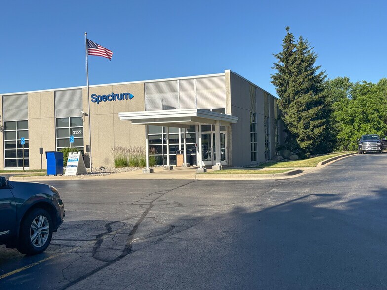 More Photos Of 3355 Walker Ave NW, Grand Rapids Office For Sale