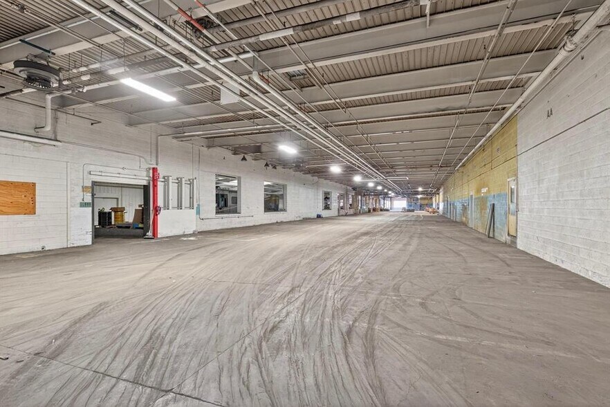 More Photos Of 700 Dura Beauty Ln, Wisconsin Rapids Warehouse For Lease