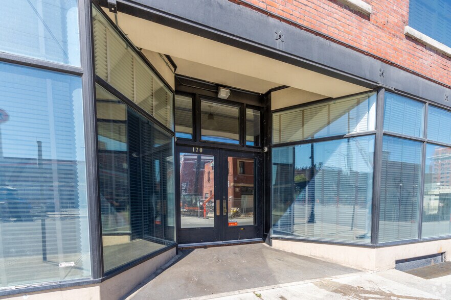 More Photos Of 170 S Lincoln St, Spokane Loft Creative Space For Sale