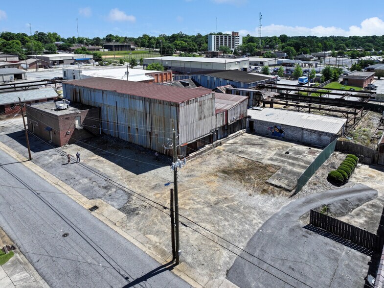 More Photos Of 1324 11th Ave, Columbus Warehouse For Sale