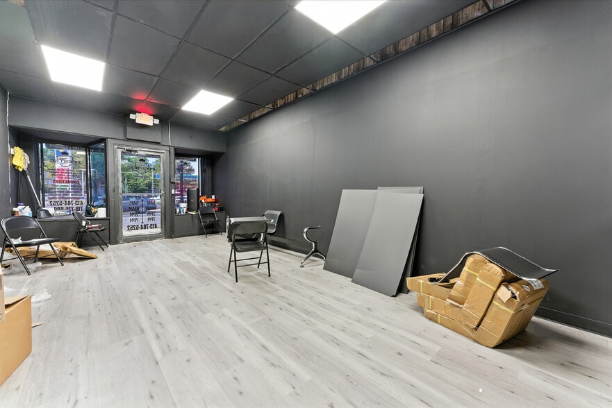 More Photos Of 752 Sumner Ave, Springfield Storefront Retail Office For Sale