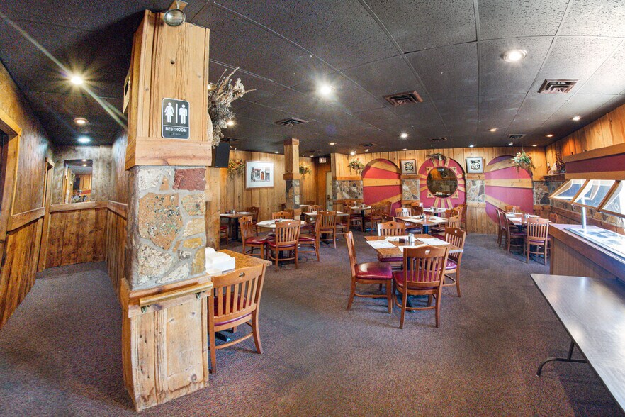 More Photos Of 10 E Hitt St, Mount Morris Restaurant For Sale