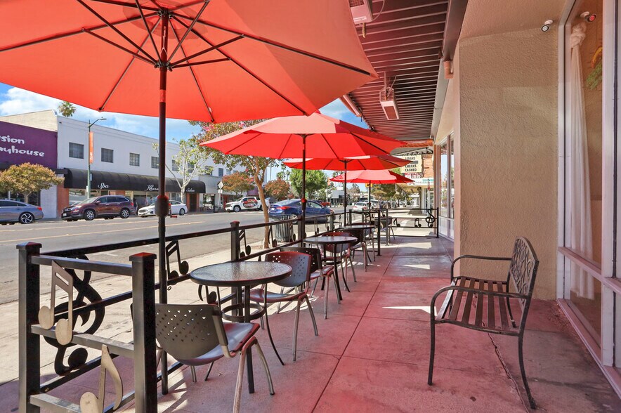 More Photos Of 1924-1926 Pacific Ave, Stockton Restaurant For Sale