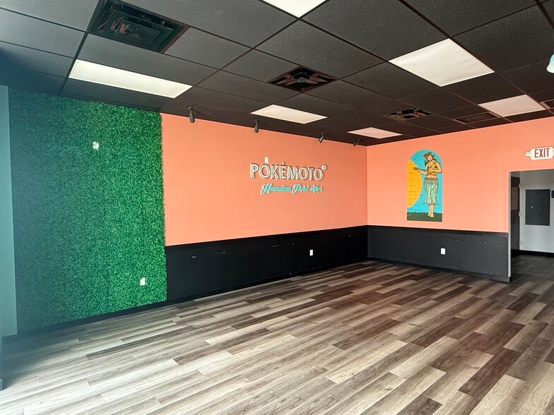 More Photos Of 5803 Old Shell Rd, Mobile Storefront For Lease