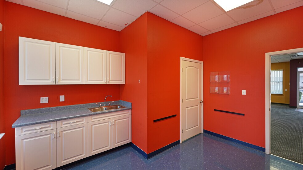 More Photos Of 3950 Sr-64 E, Bradenton Medical For Sale