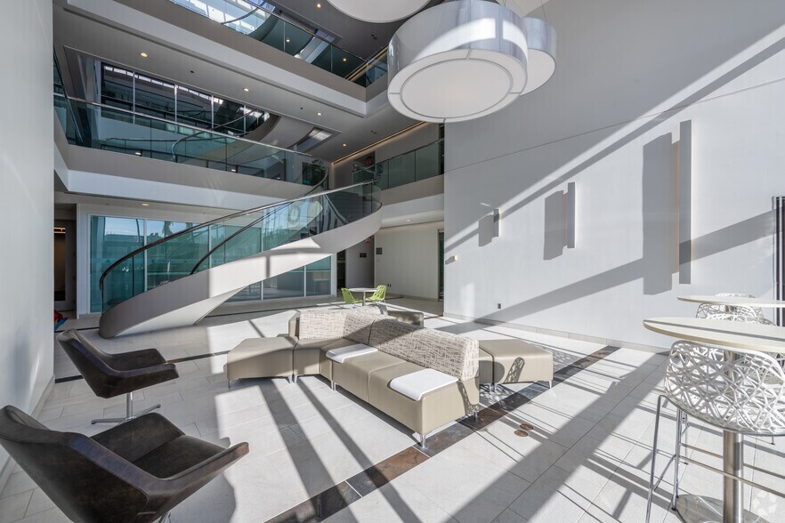 Photo of 3rd Floor Ste 300-322-350