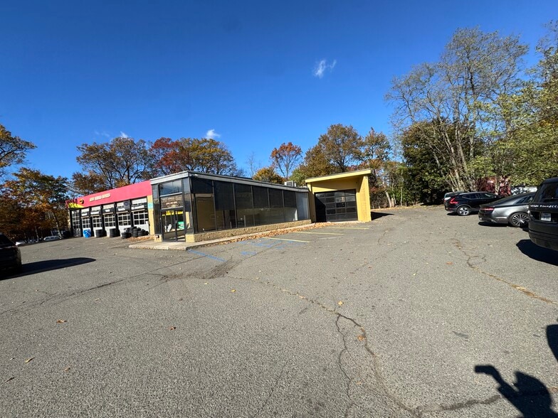More Photos Of 412 Route 59, Monsey Freestanding For Lease