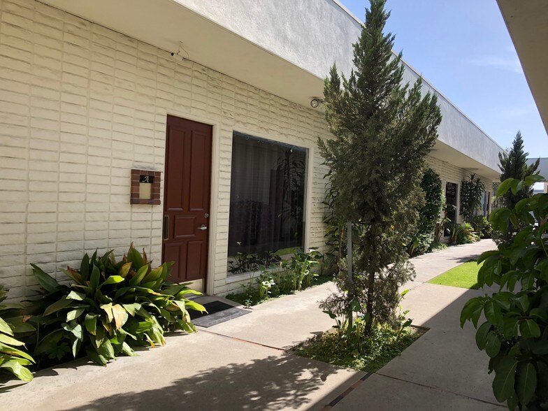 More Photos Of 215 N State College Blvd, Anaheim Medical For Lease