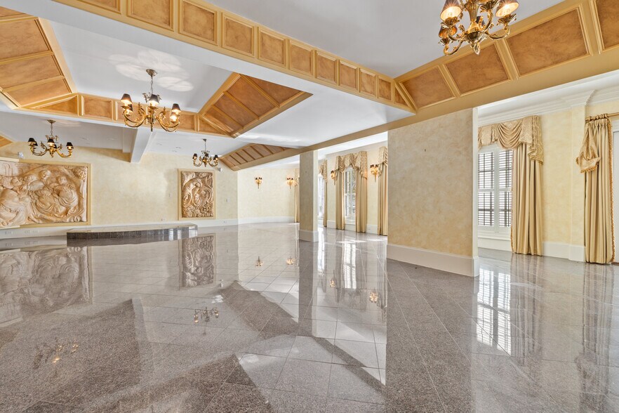 More Photos Of 3687 Briarcliff Rd NE, Atlanta Multifamily For Sale