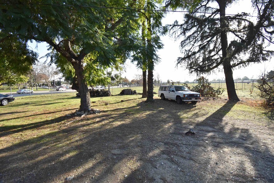 More Photos Of 2445 N Towne Ave, Pomona Land For Sale