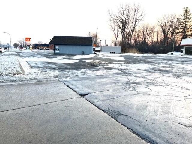 More Photos Of 1705 Gratiot Blvd, Marysville Medical For Sale