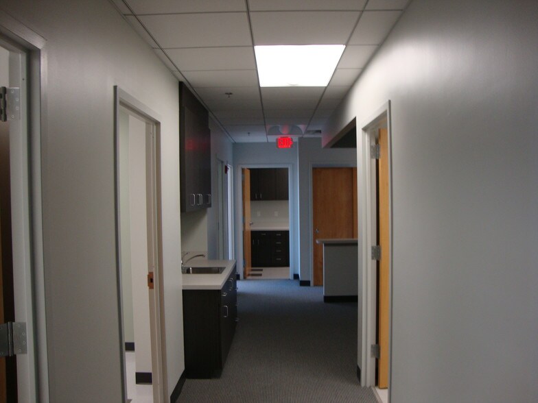 More Photos Of 501 N Frederick Ave, Gaithersburg Medical For Lease