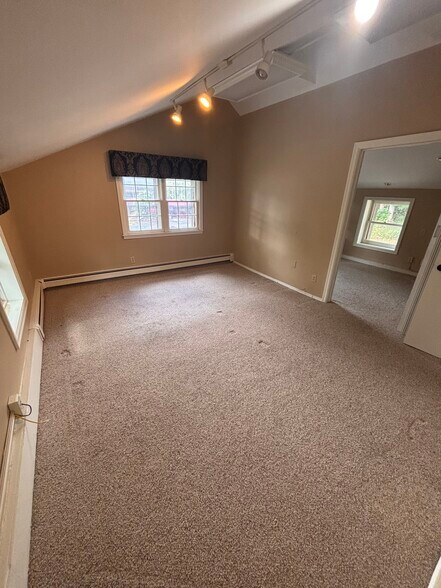 More Photos Of 1478 Marsh Rd, Pittsford Storefront Retail Office For Lease