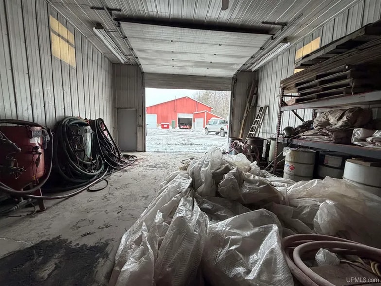 More Photos Of 7 Brebner Rd E, Negaunee Flex For Sale