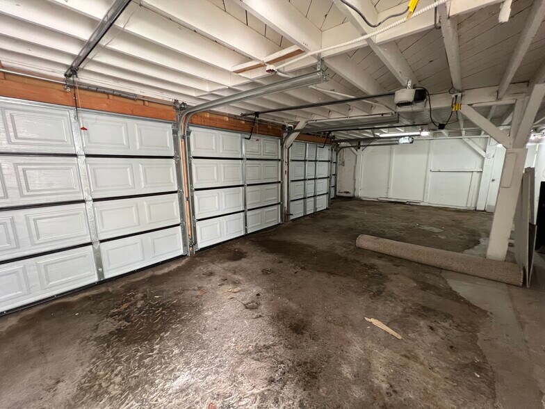 More Photos Of 2403 Louella Ave, Venice Apartments For Sale