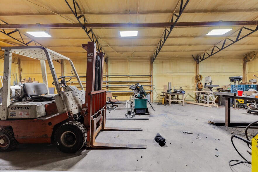 More Photos Of 634 Swiss Colony Rd, Hohenwald Warehouse For Sale