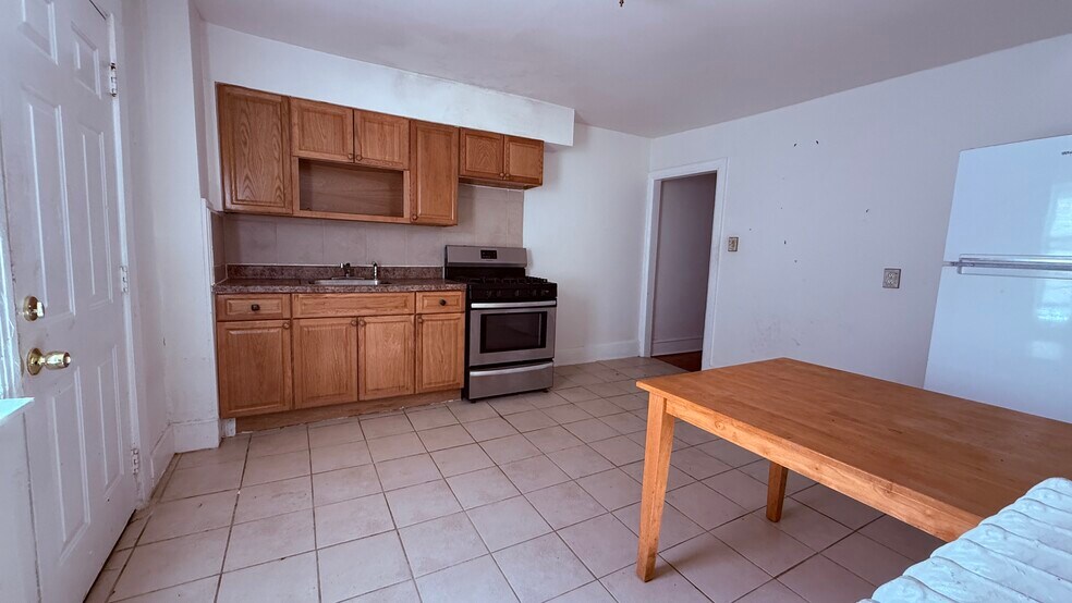 More Photos Of 211 S Easton Rd, Glenside Storefront Retail Residential For Sale