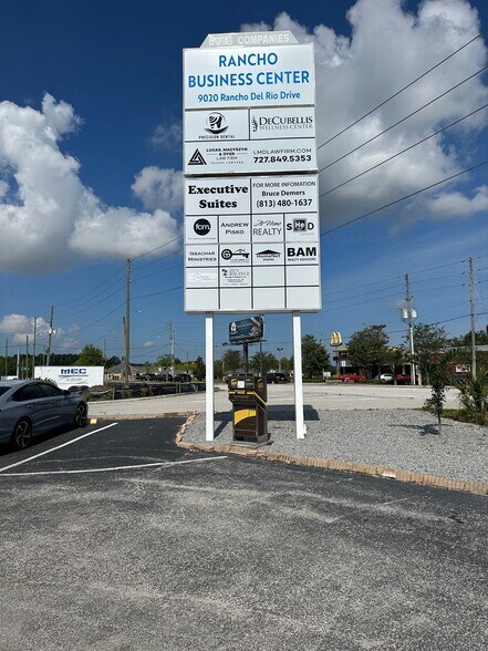 More Photos Of 9020 Rancho del Rio Dr, New Port Richey Office For Lease