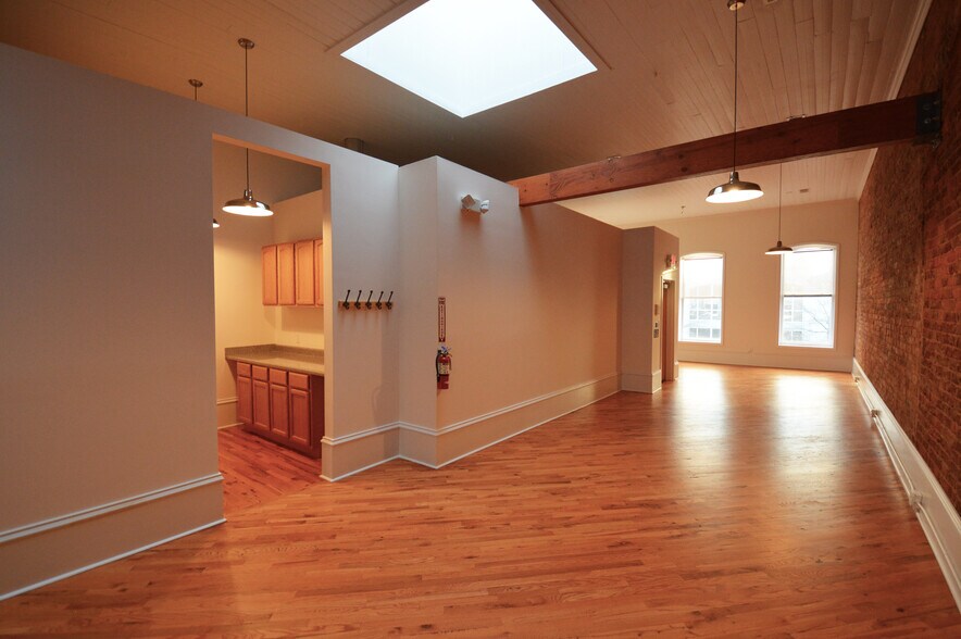 More Photos Of 418-420 N Liberty St, Winston-Salem Storefront Retail Office For Sale