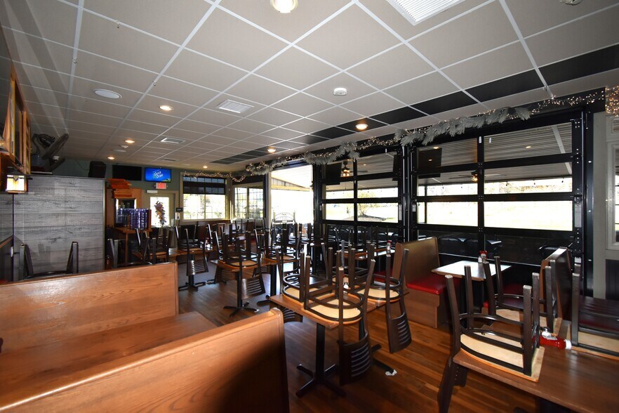 More Photos Of 1021 Rt-146, Clifton Park Restaurant For Sale