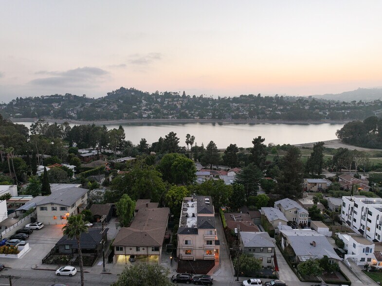 More Photos Of 2305 Glendale Blvd, Los Angeles Apartments For Sale