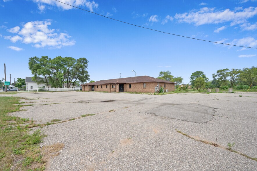 More Photos Of 203 S 3rd Ave, Big Rapids Medical For Sale