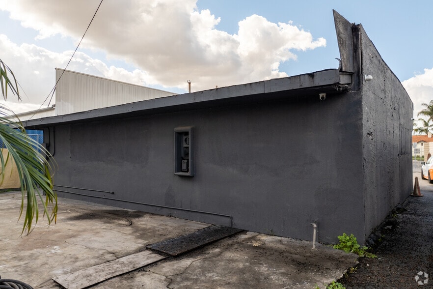 More Photos Of 2772-2820 Norton Ave, Lynwood Manufacturing For Lease