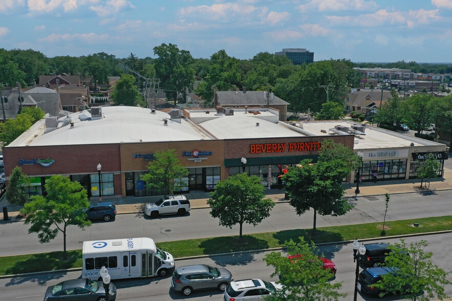 More Photos Of 2301-2323 W 95th St, Chicago Storefront For Lease