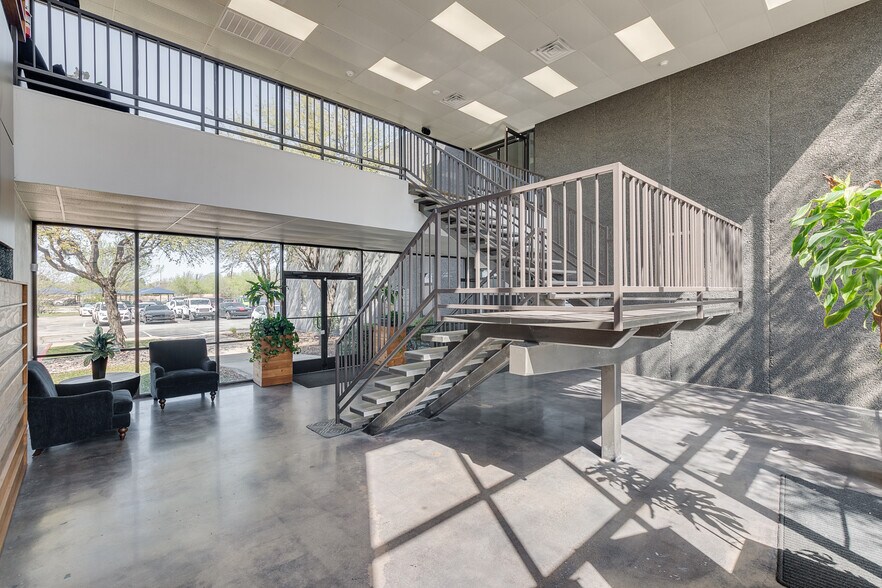 More Photos Of 4925 Davis Blvd, Fort Worth Office For Lease