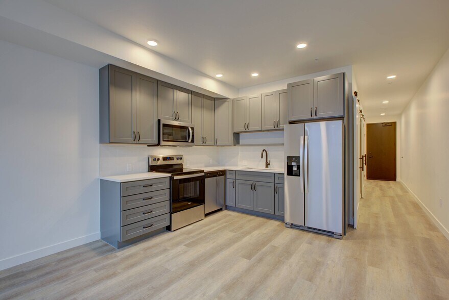 More Photos Of 1775 S Pearl St, Denver Apartments For Sale
