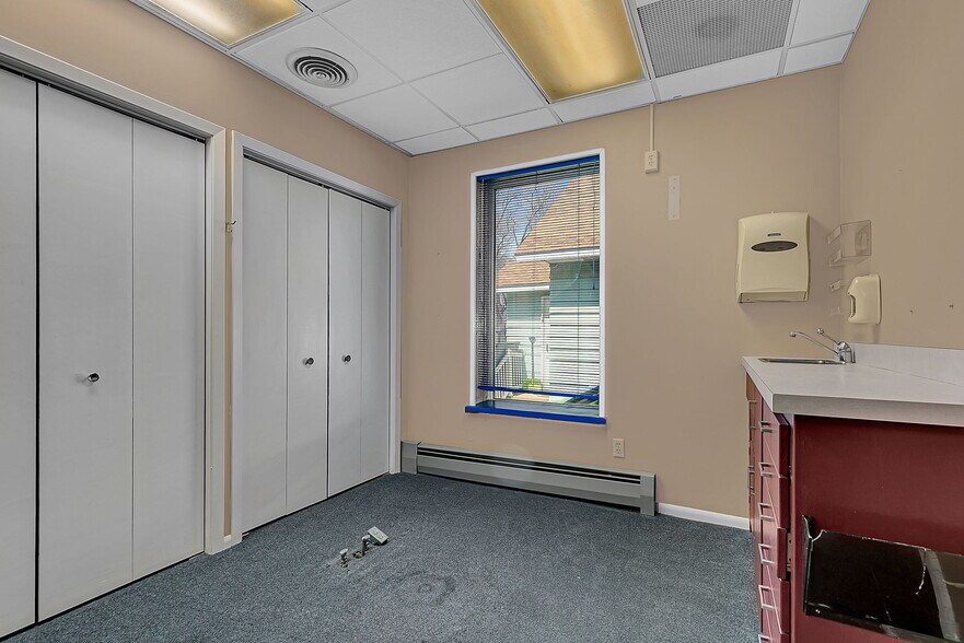 More Photos Of 1011 2nd St N, Saint Cloud Office For Sale