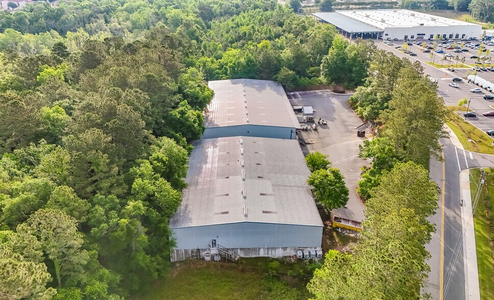 More Photos Of 3944 Northwest Passage, Tallahassee Warehouse For Lease