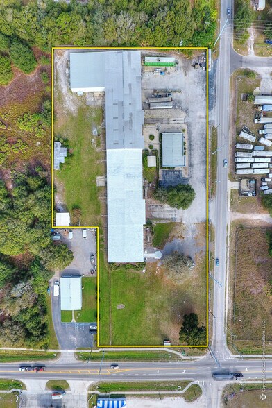 More Photos Of 707 W Lake Dr, Wimauma Industrial For Sale