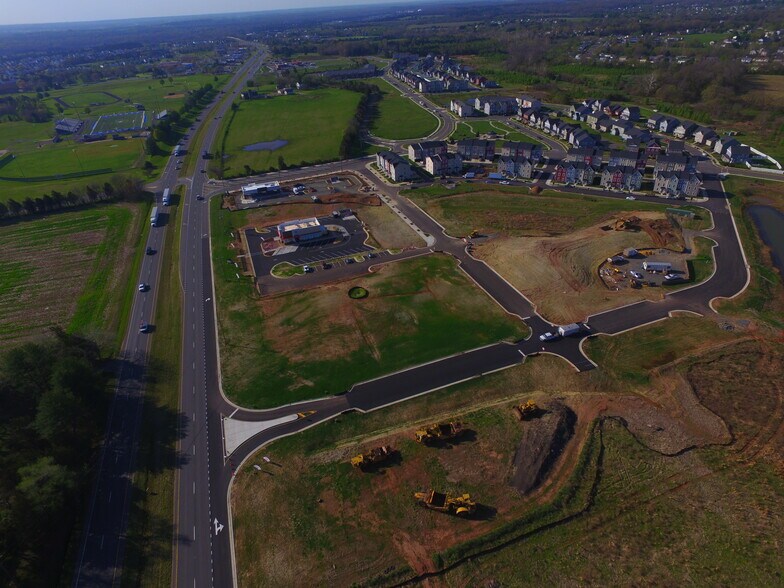 More Photos Of 11850 Hall St, Bealeton Unknown For Lease