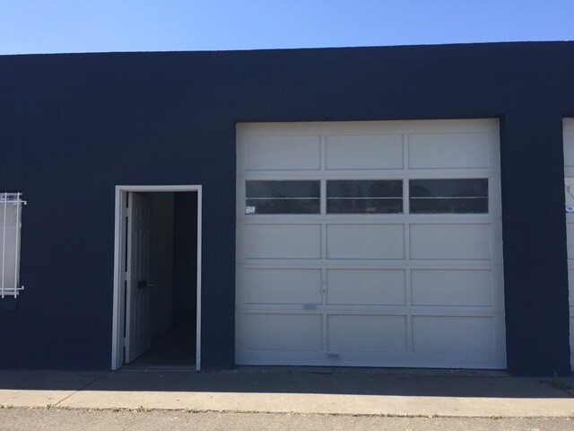 More Photos Of 46 Traynor St, Hayward Warehouse For Lease