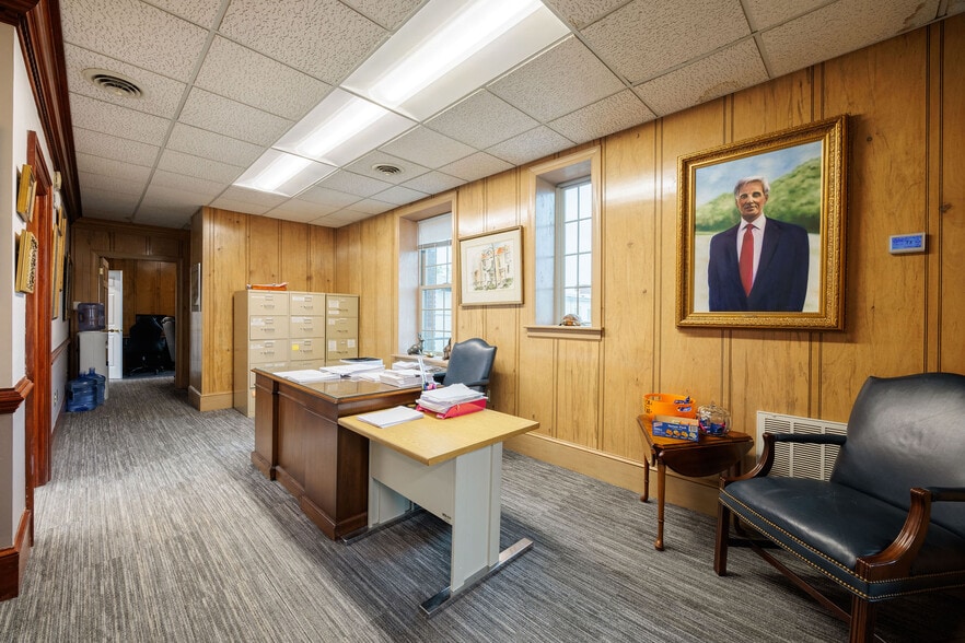 More Photos Of 16 S 2nd St, Richmond Office For Lease