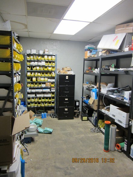 More Photos Of 3103 SE Loop 410, San Antonio Service For Sale