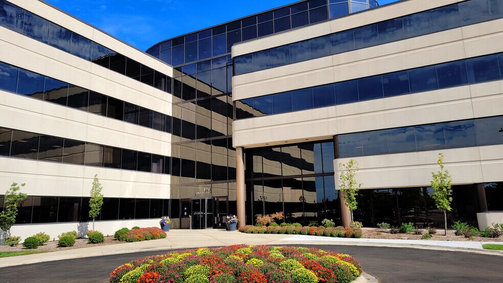 More Photos Of 570 Lake Cook Rd, Deerfield Coworking Space