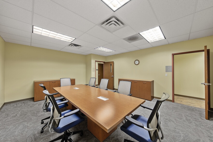 More Photos Of 180 Ushers Rd, Round Lake Warehouse For Sale