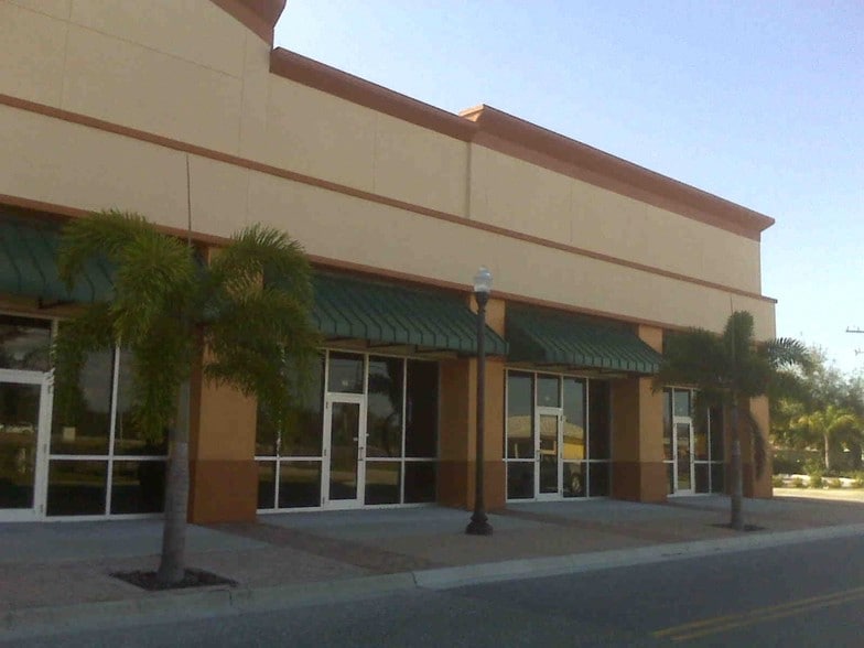 More Photos Of 10169 Tamiami Trl, Punta Gorda Freestanding For Lease