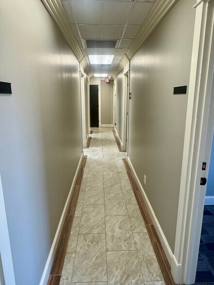 More Photos Of 6021 Wilkinson Blvd, Belmont Office Residential For Lease