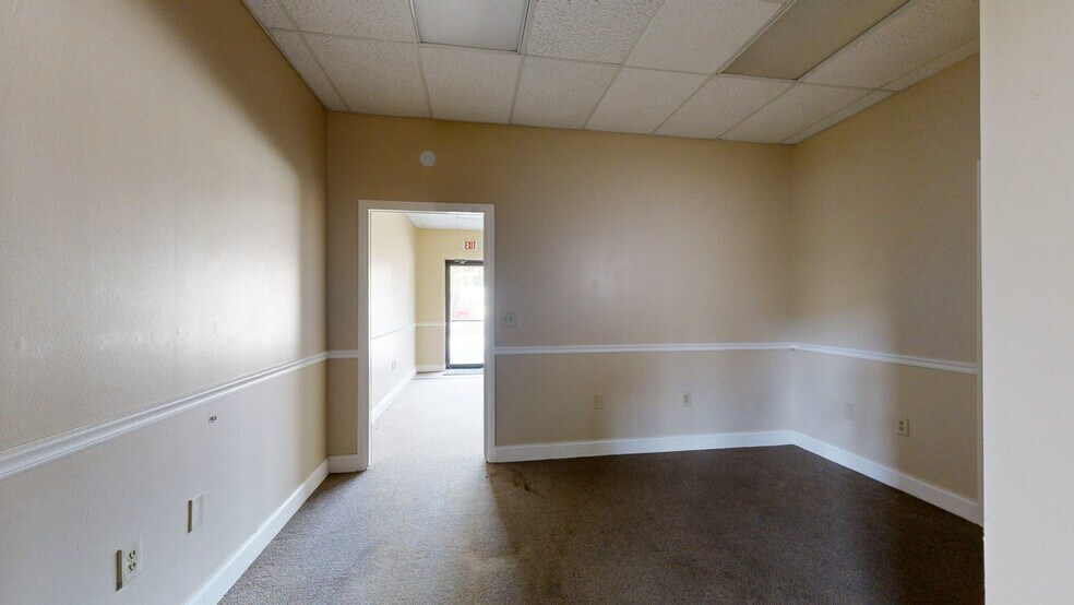 More Photos Of 461 Forrest Ave, Cocoa Warehouse For Lease