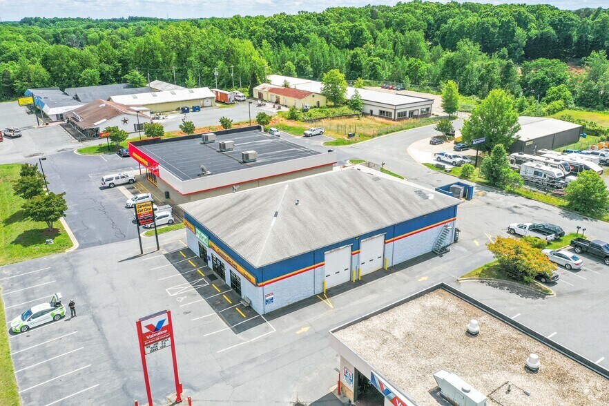 More Photos Of 13908 Independence Blvd, Indian Trail Auto Repair For Sale