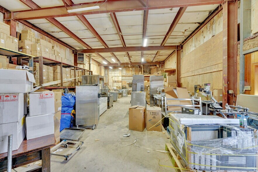 More Photos Of 47 Elm St, East Aurora Service For Sale