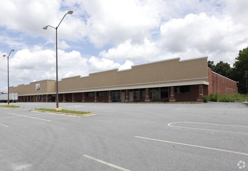 More Photos Of 3473 N Lumpkin Rd, Columbus Freestanding For Lease