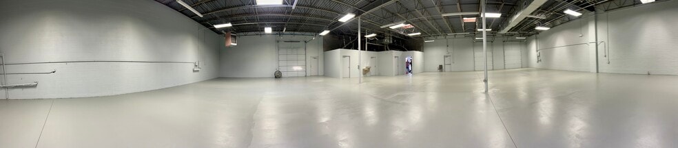 More Photos Of 619-627 Anderson St, Charlotte Light Distribution For Lease